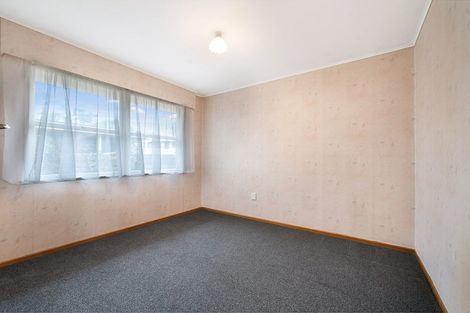 Photo of property in 3/77 Royal View Road, Te Atatu South, Auckland, 0610