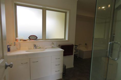 Photo of property in 147 Tukapa Street, Westown, New Plymouth, 4310