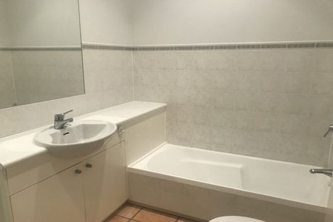 Photo of property in 28u2 Hobson Street, Thorndon, Wellington, 6011