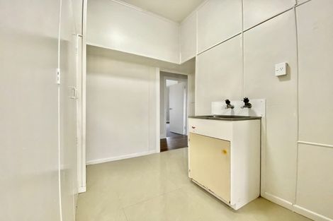Photo of property in 53 Mahia Road, Manurewa, Auckland, 2102