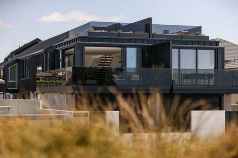 Photo of property in 124b Marine Parade, Mount Maunganui, 3116