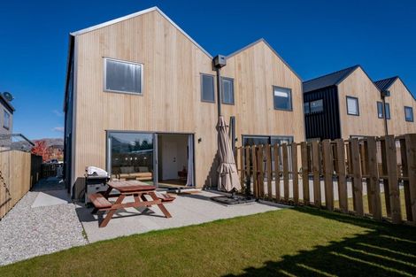 Photo of property in Northlake, 24 Glenavon Green, Wanaka, 9305