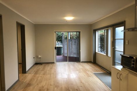Photo of property in 1/288 Sunset Road, Windsor Park, Auckland, 0632