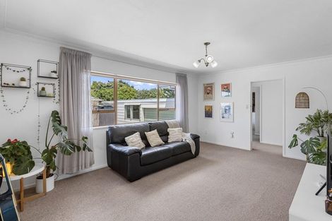 Photo of property in 21 Hastings Street, Te Puke, 3119