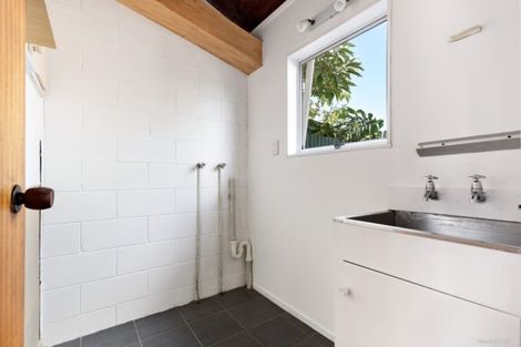 Photo of property in 3/23 Craigbank Avenue, New Lynn, Auckland, 0600