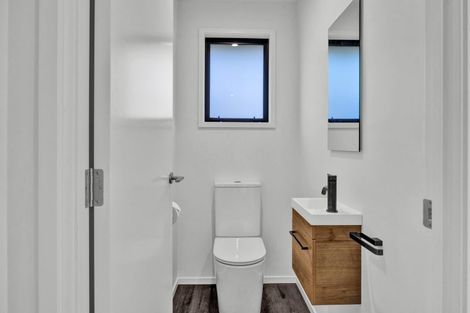 Photo of property in 21 Midsummer Avenue, Stratford, 4332