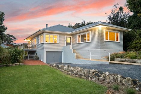 Photo of property in 8 Rosehill Road, Macandrew Bay, Dunedin, 9077