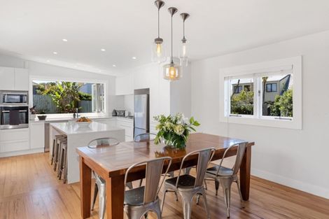 Photo of property in 8 Creamer Avenue, Belmont, Auckland, 0622