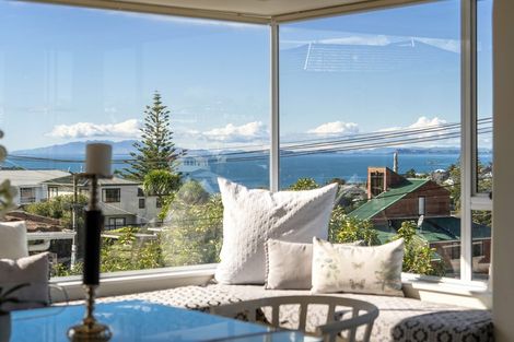 Photo of property in 23 Kiteroa Terrace, Rothesay Bay, Auckland, 0630