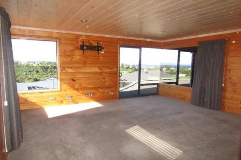 Photo of property in 1/4 Julies Way, Rangatira Park, Taupo, 3330