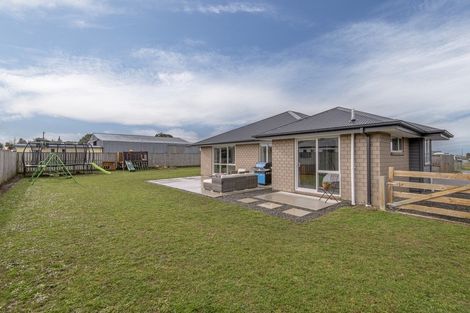 Photo of property in 15 Cressy Place, Darfield, 7510
