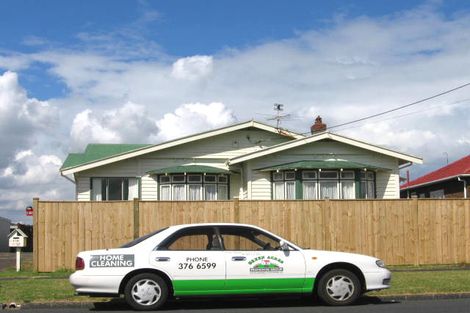 Photo of property in 2/118 Astley Avenue, New Lynn, Auckland, 0600
