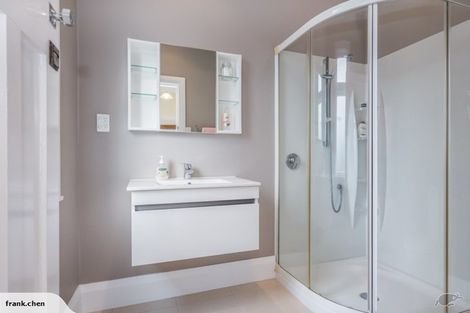 Photo of property in 1 Saint Ronans Avenue, Waterloo, Lower Hutt, 5011