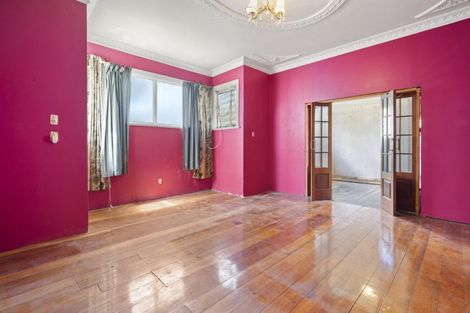 Photo of property in 81 Brougham Street, Mount Victoria, Wellington, 6011