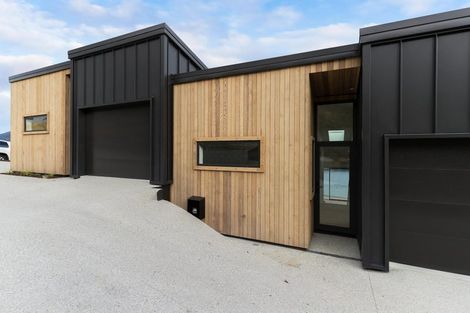 Photo of property in 15a Potters Hill Drive, Queenstown, 9300