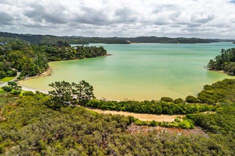 Photo of property in 73 Pipiroa Road, Ngatea, 3503
