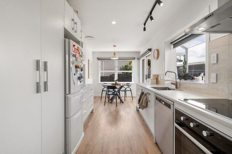 Photo of property in 12 Erika Place, Fairview Downs, Hamilton, 3214