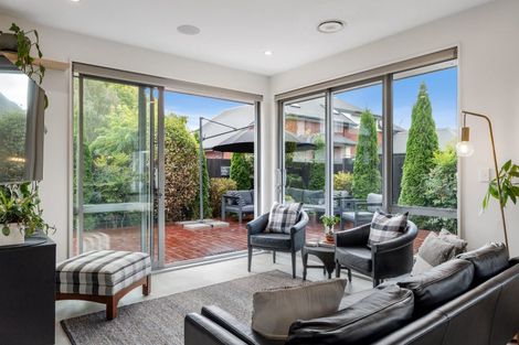 Photo of property in 152a Wairakei Road, Bryndwr, Christchurch, 8053