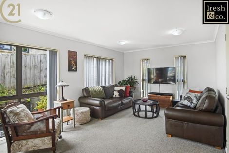 Photo of property in 175 Keri Vista Rise, Papakura, 2110
