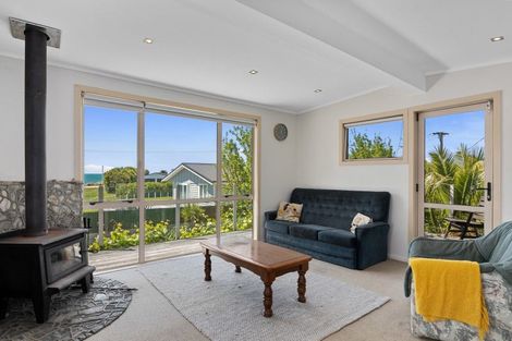 Photo of property in 66 Parapara Beach Road, Parapara, Takaka, 7182