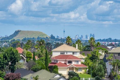 Photo of property in 38 Anaheim Boulevard, Shamrock Park, Auckland, 2016