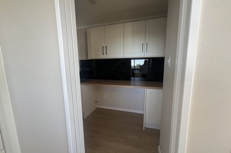 Photo of property in 33a Russleigh Drive, Dinsdale, Hamilton, 3204