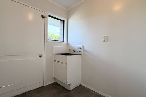 Photo of property in 8 Jillteresa Crescent, Half Moon Bay, Auckland, 2012