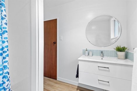 Photo of property in 15 Brogar Place, Casebrook, Christchurch, 8051