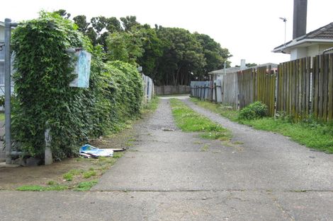 Photo of property in 16 Friesian Drive, Mangere, Auckland, 2022