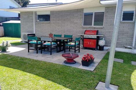 Photo of property in 27 Roys Road, Parkvale, Tauranga, 3112