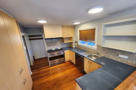 Photo of property in 19 Gainford Street, Avonhead, Christchurch, 8042