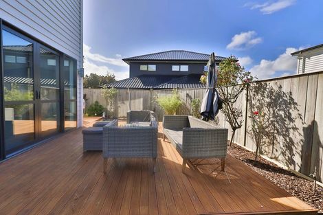 Photo of property in 16 Francesco Drive, Karaka, Papakura, 2113