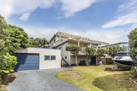 Photo of property in 43 Tireti Road, Titahi Bay, Porirua, 5022