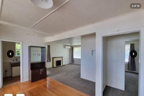 Photo of property in 3 Donovan Avenue, Massey, Auckland, 0614