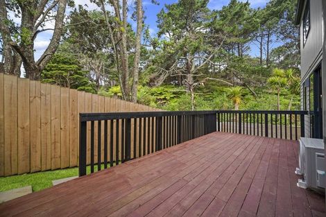 Photo of property in 25d Lavery Place, Sunnynook, Auckland, 0632