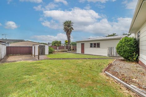 Photo of property in 3 Nikau Street, Levin, 5510