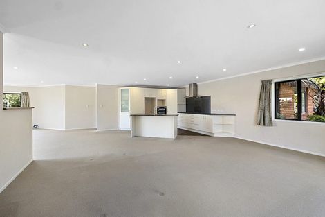 Photo of property in 72 Karamea Street, Whalers Gate, New Plymouth, 4310