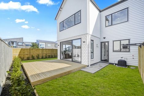 Photo of property in 12 Ocean Breeze Avenue, Hobsonville, Auckland, 0616