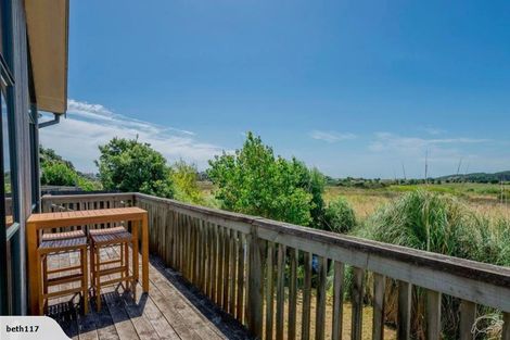 Photo of property in 2 Dodds Crescent, Otaki Beach, Otaki, 5512