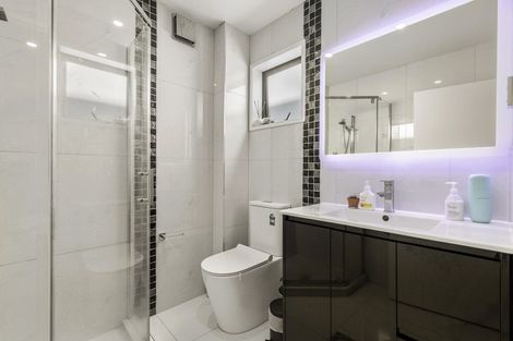 Photo of property in 63a Gray Avenue, Mangere East, Auckland, 2024