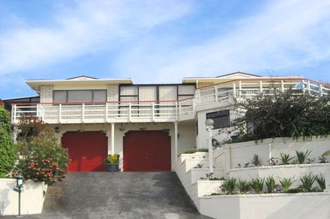 Photo of property in 8 Renown Place, Spotswood, New Plymouth, 4310