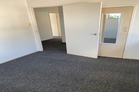 Photo of property in 70 Hellyers Street, Birkdale, Auckland, 0626
