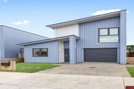 Photo of property in 9 Tapuwae Way, Mangere Bridge, Auckland, 2022