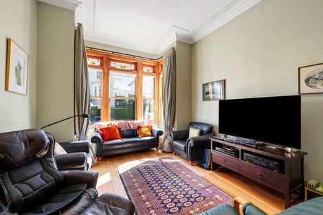 Photo of property in 43 Porritt Avenue, Mount Victoria, Wellington, 6011