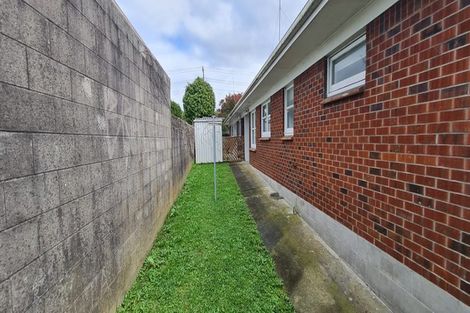 Photo of property in 2/81 Christmas Road, Manurewa, Auckland, 2102