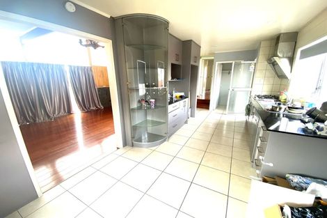 Photo of property in 2 Damson Place, Bucklands Beach, Auckland, 2012