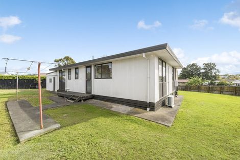 Photo of property in 11 Starforth Place, Henderson, Auckland, 0612