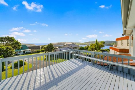 Photo of property in 31 Mercury Way, Whitby, Porirua, 5024