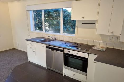 Photo of property in 4/57 Simla Crescent, Khandallah, Wellington, 6035