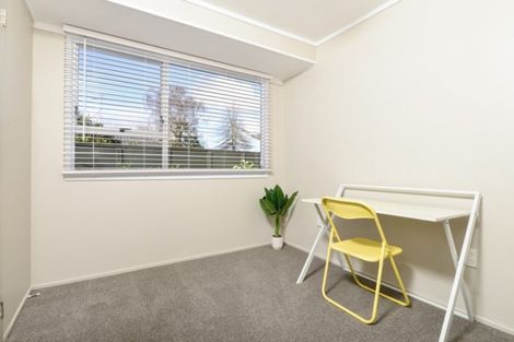 Photo of property in 2 Montana Place, Dinsdale, Hamilton, 3204